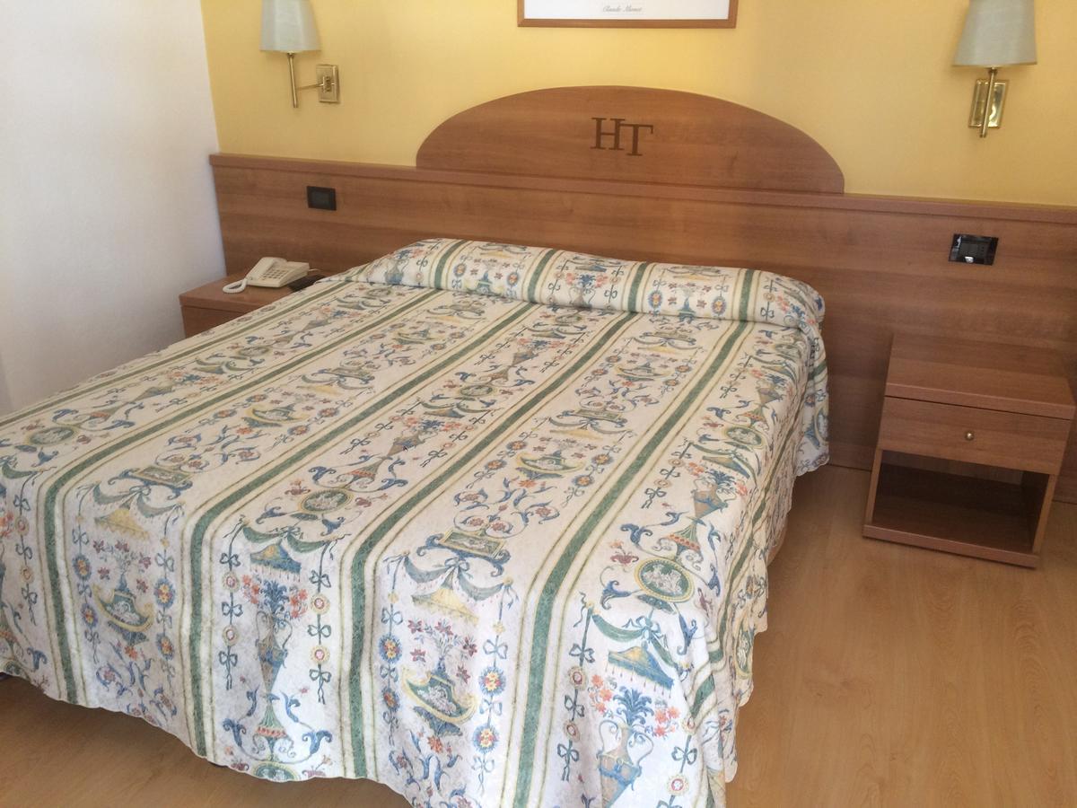 Hotel Tritone Caorle Extérieur photo