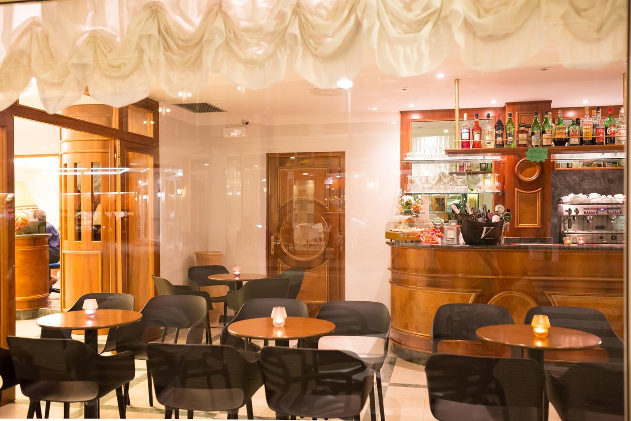 Hotel Tritone Caorle Extérieur photo
