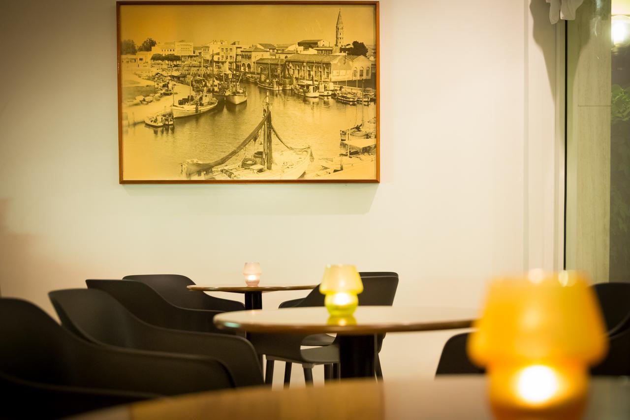 Hotel Tritone Caorle Extérieur photo