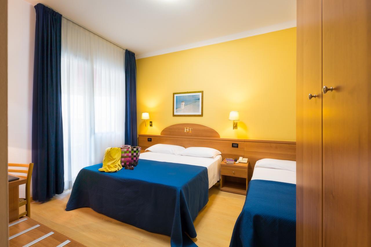 Hotel Tritone Caorle Extérieur photo
