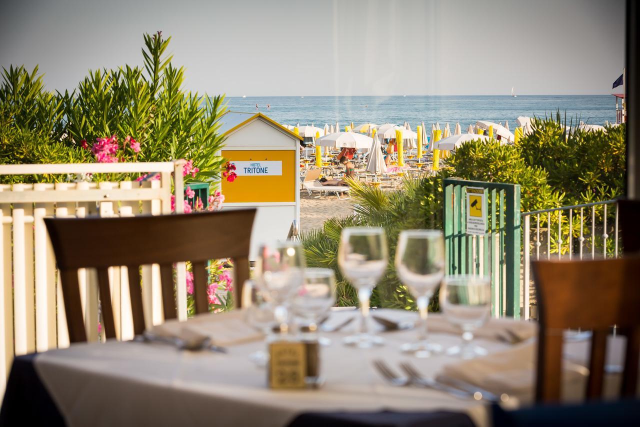 Hotel Tritone Caorle Extérieur photo