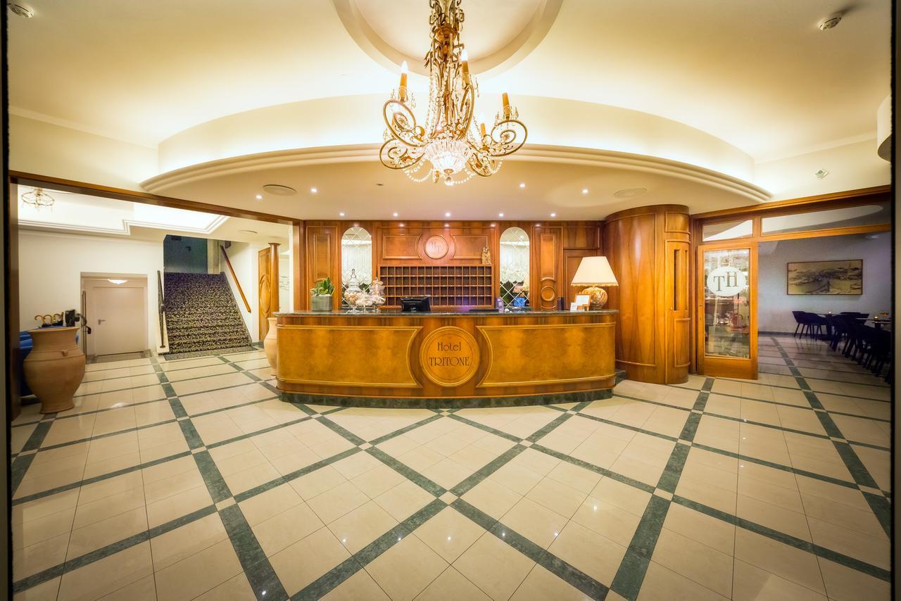 Hotel Tritone Caorle Extérieur photo
