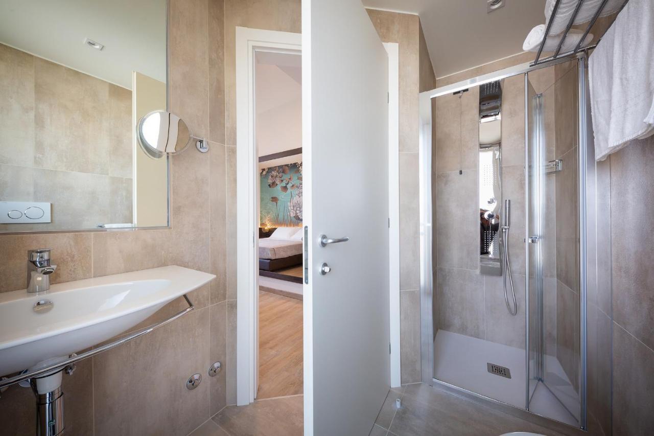 Hotel Tritone Caorle Extérieur photo